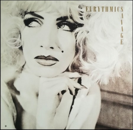 (LP) EURYTHMICS - SAVAGE (M/POSTER)